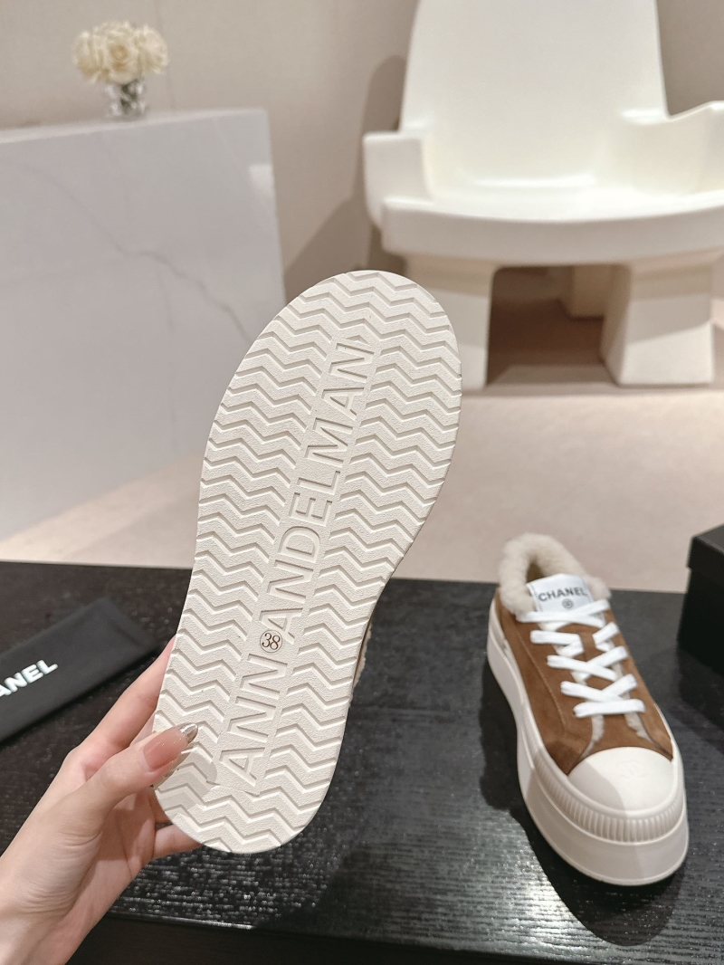 Ch**el sport shoes